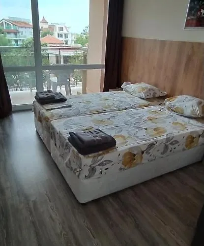 къща, за гости мери 체르노모레츠